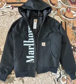Custom Marlboro × Carhartt Zip-Hoodie Jacke Rot - Retro Workwear XL