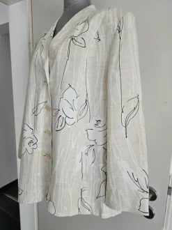 Damen früllingsjacke big size gr3XL taschen blumen motiv