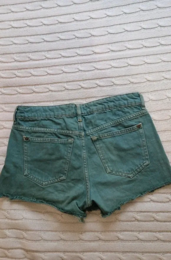 Damen Shorts.