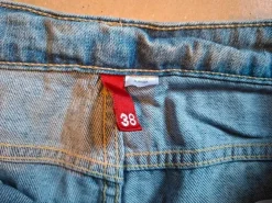 Denimshorts mit Patches