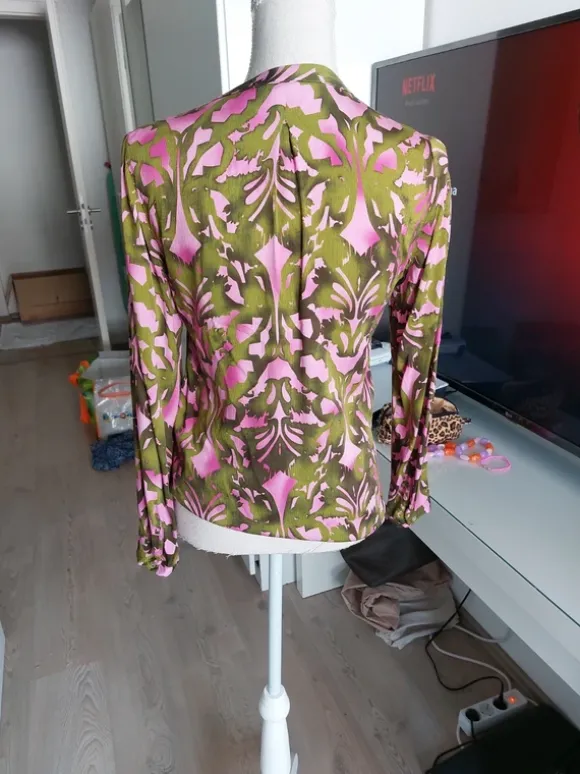 Designerbluse von Emily van den Bergh