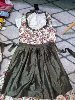 Dirndl Damen 42
