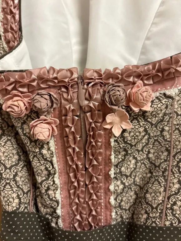 Dirndl Krüger Madl Gr. 42