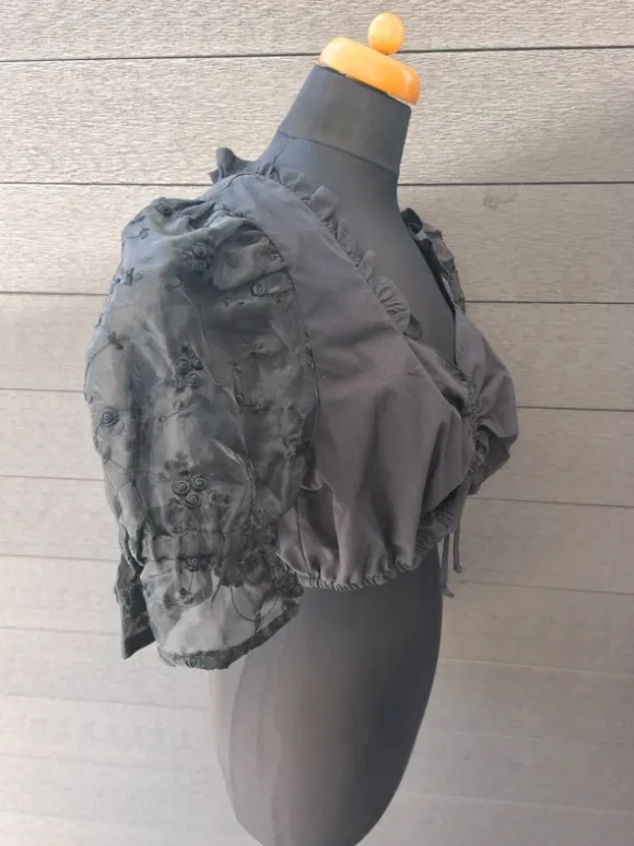 Dirndlbluse