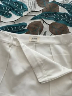 Dissh Skort