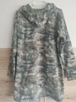Dünne Jacke in Camouflage Optik