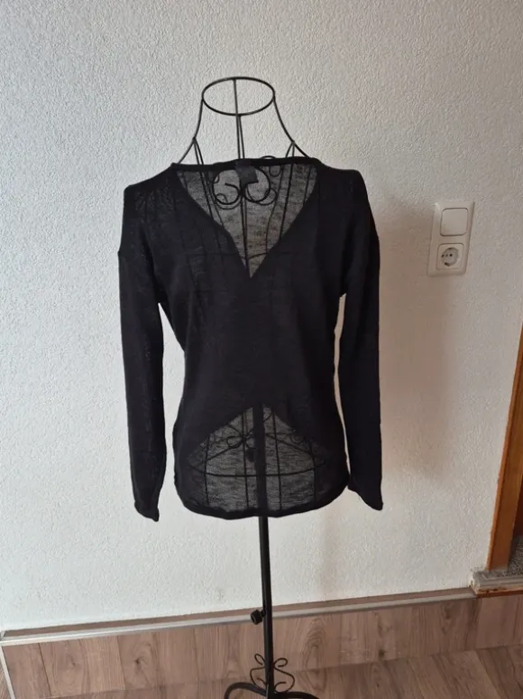 Dünner Pulli in Wickeloptik