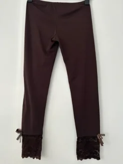 dunkelbraune Leggings mit Spitze und Schleifen