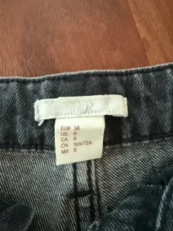 Dunkelgraue Shorts H&M