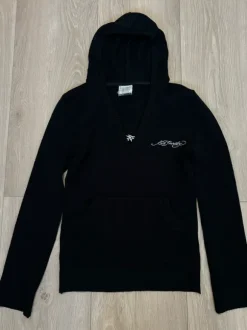 ed hardy sweater 2000s good condition 100% cotton