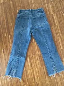 Edited cropped jeans 🩵