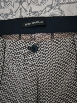 Edle Betty Barclay Hose im Hahnentritt-Look