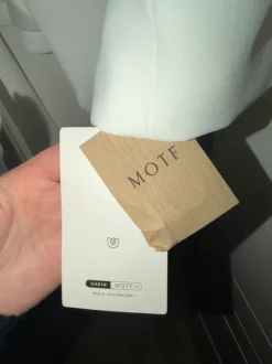 Elegante weiße Weste von MOTF