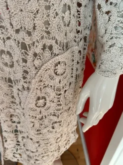 Eleganter Häkelmantel von Monari