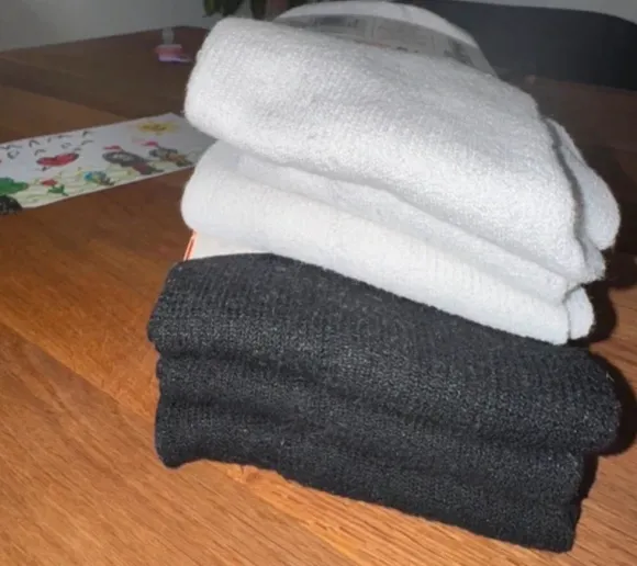 Ellesse socken lang neu 6 paare , schwarz&weiß 39-42.5