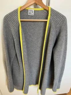 Emily van den Bergh Strickjacke Größe 44