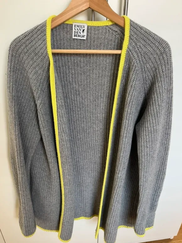 Emily van den Bergh Strickjacke Größe 44