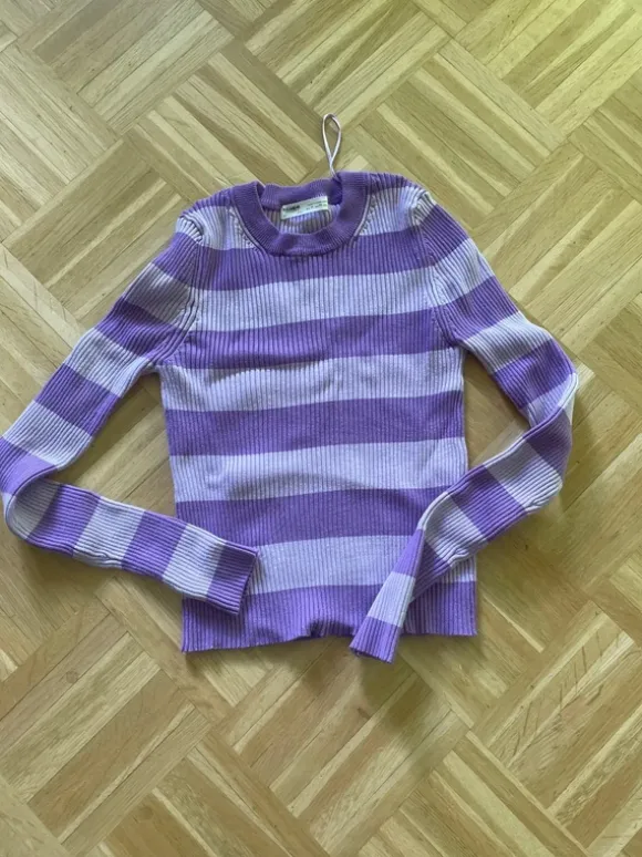 Enganliegender crop Pulli