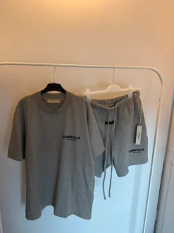 Essentials fear of god dark oatmeal - in goede staat (nieuw) - maat m - direct leverbaar