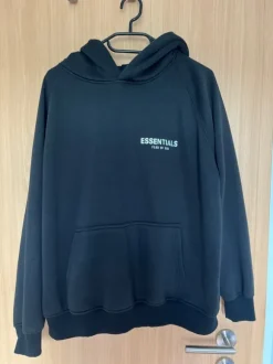 Essentials Hoodie in Größe M