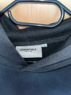 Essentials Hoodie in Größe M