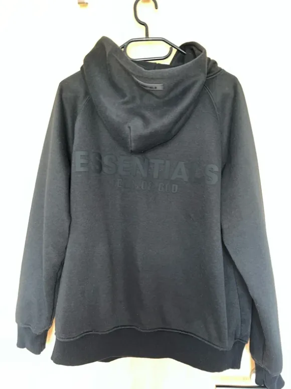 Essentials Hoodie in Größe M