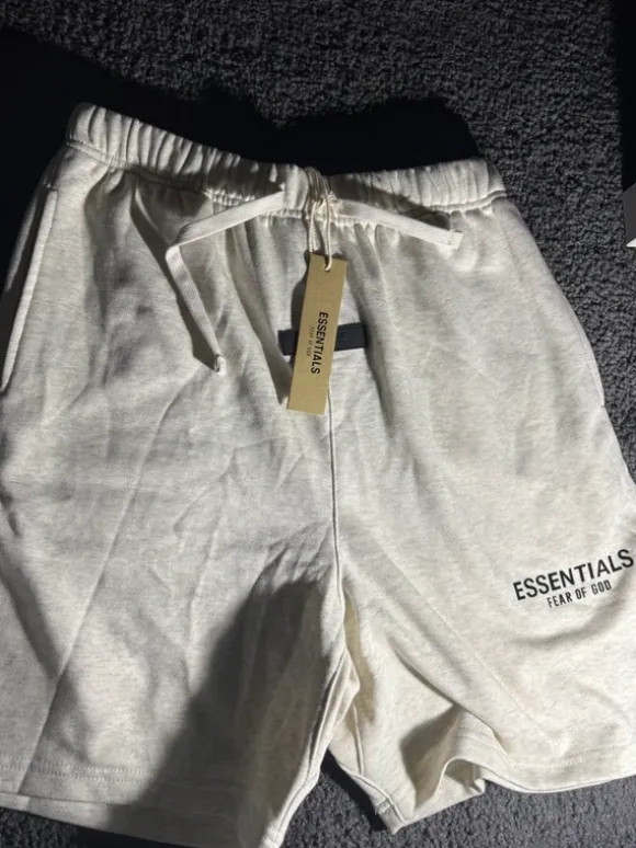Essentials kurze Hose