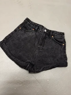 FB Sister Jeans Shorts schwarz Gr. S