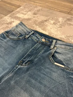 Flared Jeans