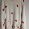 Flauschiger Hausanzug mit Erdbeeren