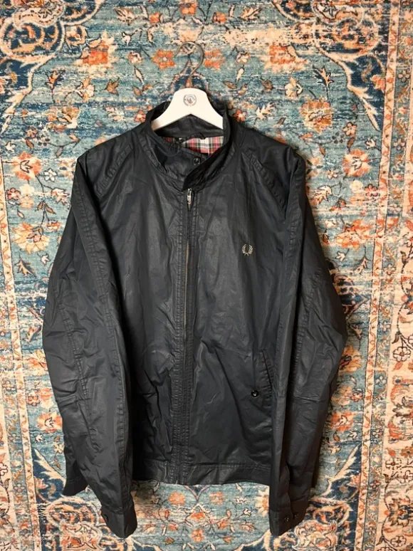 Fred Perry Harrington Jacke | Schwarz | XL | Sehr guter gebrauchter Zustand