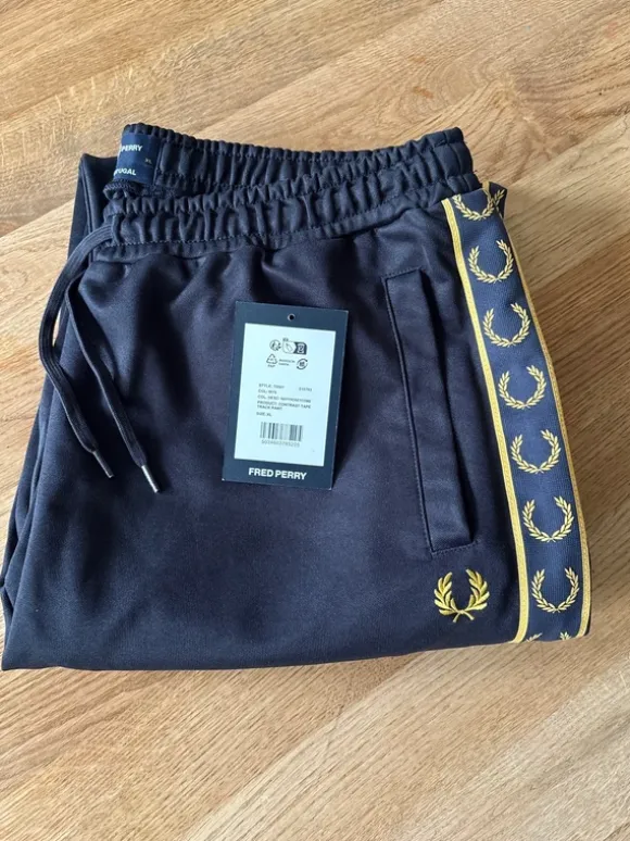 Fred Perry Tape Track Pant Größe XL