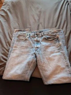 Gerade geschnittene G-Star Jeans in helblau 31/32