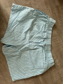 gestreifte shorts