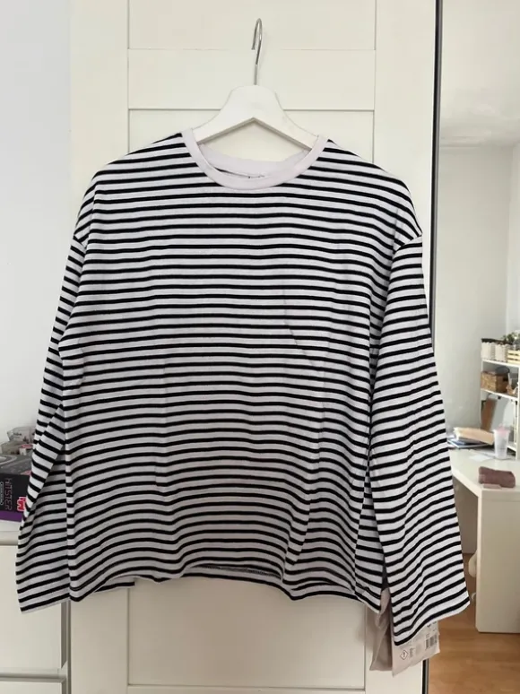 Gestreiftes Langarmshirt
