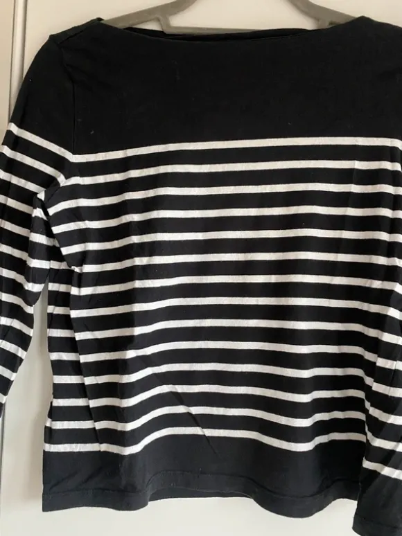 Gestreiftes Langarmshirt