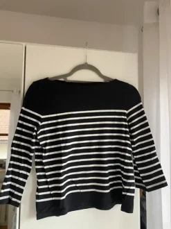 Gestreiftes Langarmshirt