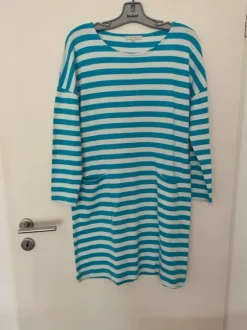 Gestreiftes T-Shirt-Kleid von Munich Freedom Gr. L 40