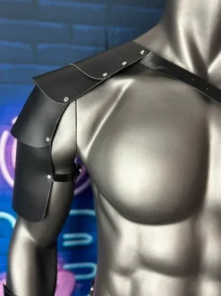 Gladiator Harness 1.0