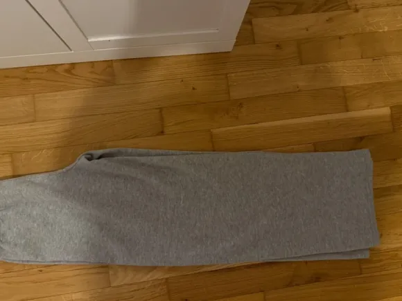 Graue bequeme Hose (Größe S)