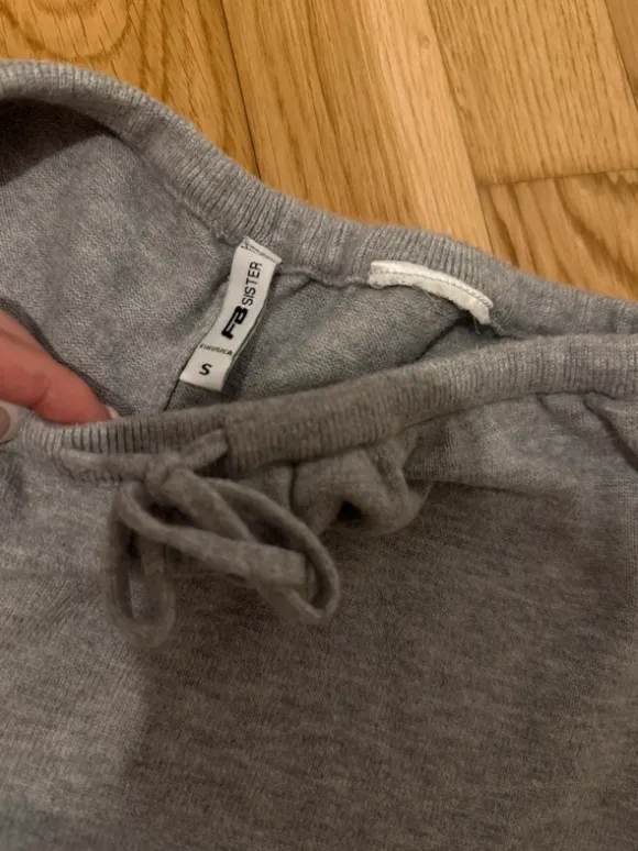 Graue bequeme Hose (Größe S)