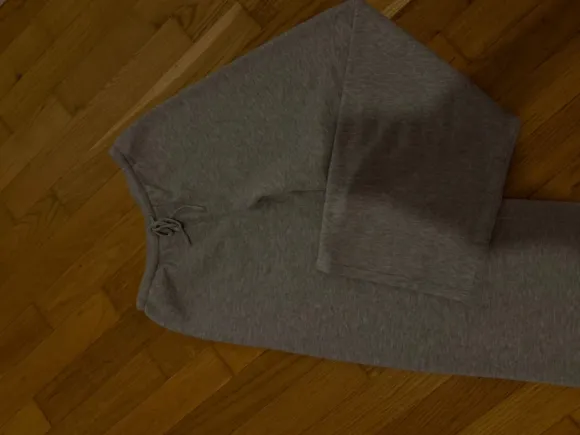 Graue bequeme Hose (Größe S)