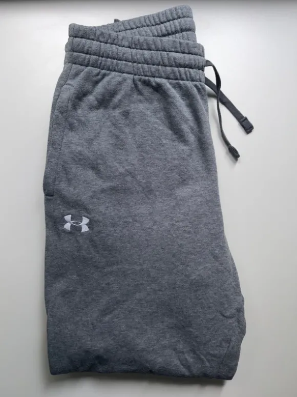 Graue Jogginghose Under Armour