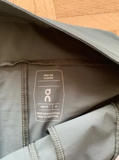 Graue ON Herren Shorts
