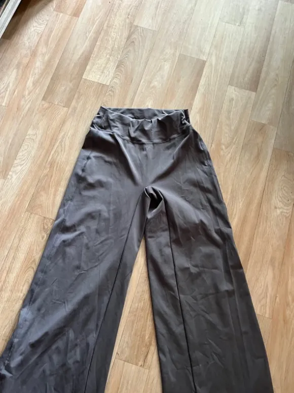 Graue Stoff/Sporthose