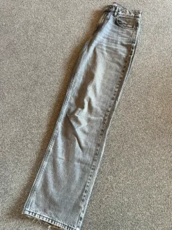 Graue wide leg jeans high waist