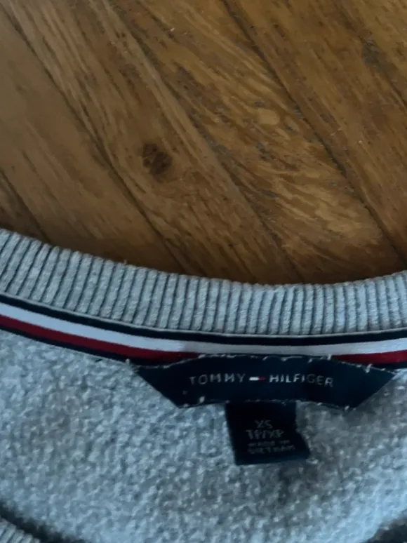 Grauer Tommy Hilfiger Sweater/Pullover/Shirt