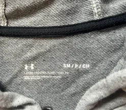 Graue-Vintage Trainingsjacke von Under Armour-Größe S