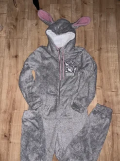 Hausanzug Hase
