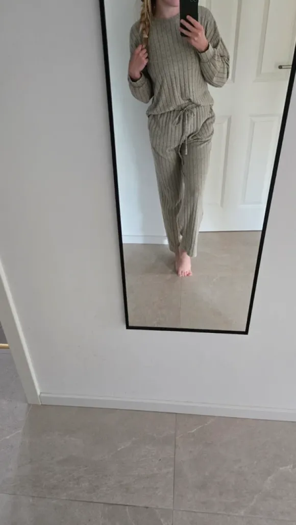 Hausanzug/Pyjama